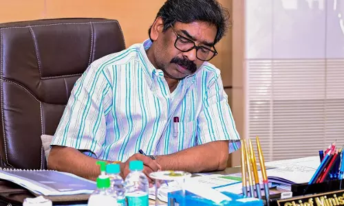 झारखंड में 13 हजार युवाओं को मिलेगा रोजगार, हर पंचायत में 3 नल-जल मित्रों का होगा चयन झारखंड में 13 हजार युवाओं को मिलेगा रोजगार, हर पंचायत में 3 नल-जल मित्रों का होगा चयन