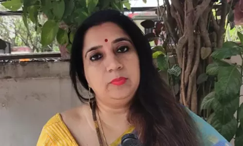 करवा चौथ का व्रत रखने वाली महिलाएं भूलकर भी नहीं करें ये काम, पंडित शिप्रा सचदेव ने बताए नियम करवा चौथ का व्रत रखने वाली महिलाएं भूलकर भी नहीं करें ये काम, पंडित शिप्रा सचदेव ने बताए नियम