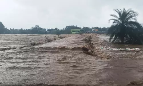 ओडिशा में चक्रवात अर्नब का कहर, गंजाम के कई गांव जलमग्न, ऋषिकुल्या नदी उफान पर ओडिशा में चक्रवात अर्नब का कहर, गंजाम के कई गांव जलमग्न, ऋषिकुल्या नदी उफान पर