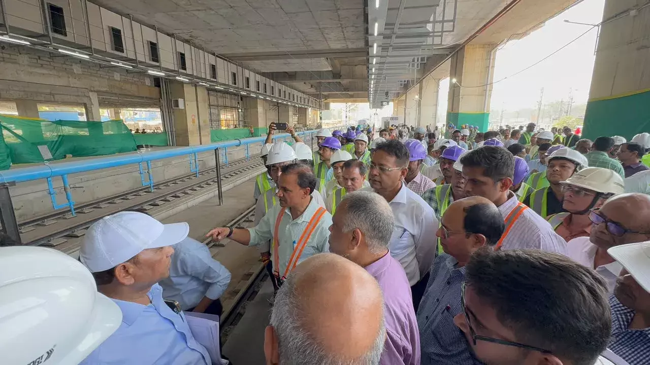 पहली बार: बुलेट ट्रेन स्टेशन के नीचे से गुजरेगी ट्रेनें पहली बार: बुलेट ट्रेन स्टेशन के नीचे से गुजरेगी ट्रेनें