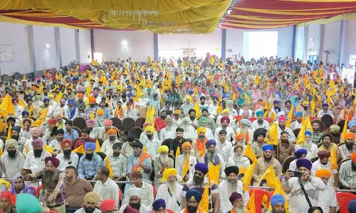 वारिस पंजाब दे ने भंग कीं सभी जिला इकाइयां, संगठन के पुनर्गठन की तैयारी वारिस पंजाब दे ने भंग कीं सभी जिला इकाइयां, संगठन के पुनर्गठन की तैयारी
