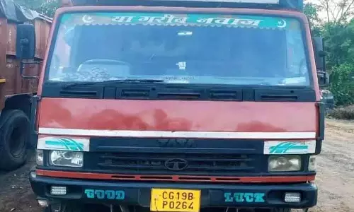 नवापारा पुलिस की बड़ी कार्रवाई, रायपुर जा रहा 63 क्विंटल से ज्यादा स्क्रैप जब्त नवापारा पुलिस की बड़ी कार्रवाई, रायपुर जा रहा 63 क्विंटल से ज्यादा स्क्रैप जब्त