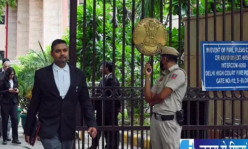 रेस कोर्स मस्जिद विवाद में बड़ा अपडेट, केंद्र ने दी 4 हफ्ते तक कार्रवाई न करने की गारंटी