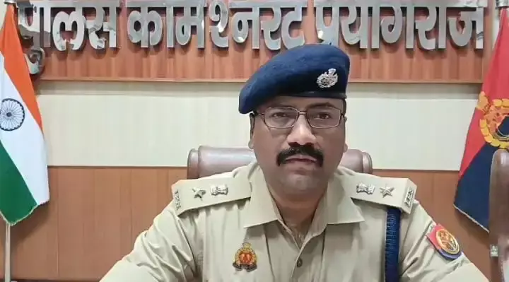 नवाबगंज में जमीन के नीचे छिपी नकदी का खुलासा, तीन ड्रम बरामद