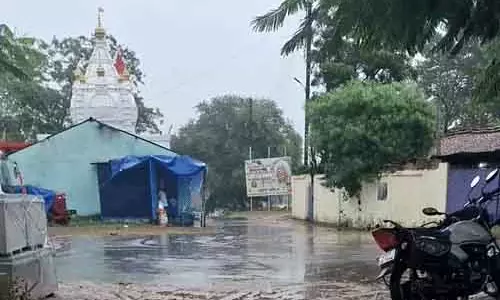 छत्तीसगढ़ में चक्रवात अर्नब का असर, बलरामपुर के सभी स्कूल बंद छत्तीसगढ़ में चक्रवात अर्नब का असर, बलरामपुर के सभी स्कूल बंद