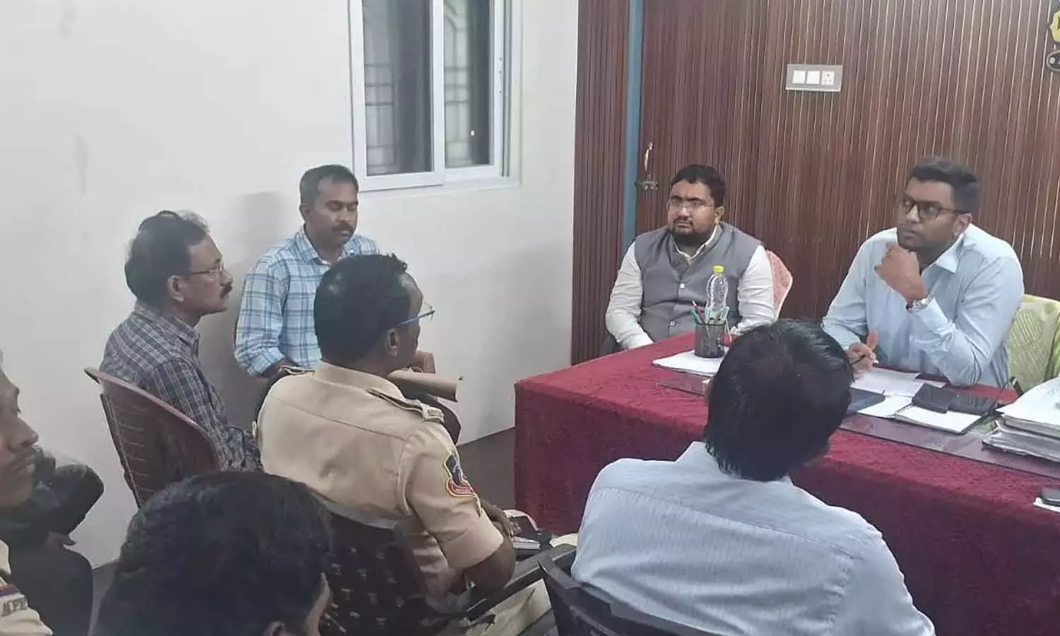 जेसी ने NDRF टीम के साथ बाढ़ की स्थिति की समीक्षा की जेसी ने NDRF टीम के साथ बाढ़ की स्थिति की समीक्षा की