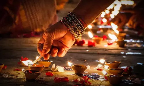 देव दिवाली और गंगा स्नान: जानें कार्तिक पूर्णिमा की सही तिथि व विधि