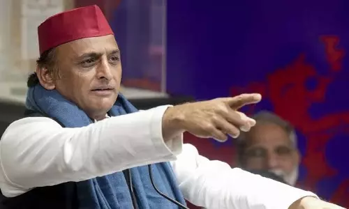 अखिलेश यादव ने भाजपा को बताया ‘फ्लॉप शो’, एमएलसी चुनाव को 2027 का संकेत बताया अखिलेश यादव ने भाजपा को बताया ‘फ्लॉप शो’, एमएलसी चुनाव को 2027 का संकेत बताया