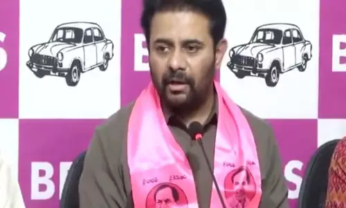 रेवंत रेड्डी पर KTR का तीखा हमला, किसानों के बकाये पर मांगा जवाब रेवंत रेड्डी पर KTR का तीखा हमला, किसानों के बकाये पर मांगा जवाब