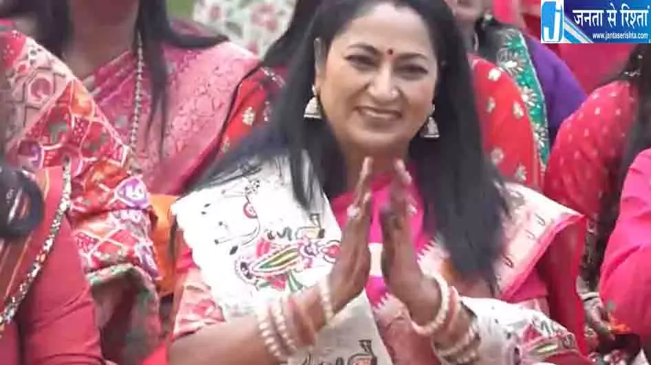 CM रेखा गुप्ता ने मनाया करवाचौथ, जन सेवा सदन में महिलाओं संग की पूजा-अर्चना CM रेखा गुप्ता ने मनाया करवाचौथ, जन सेवा सदन में महिलाओं संग की पूजा-अर्चना