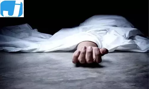 दो गुटों की लड़ाई में बीचबचाव पड़ा भारी, 20 वर्षीय मजदूर की पीटकर हत्या दो गुटों की लड़ाई में बीचबचाव पड़ा भारी, 20 वर्षीय मजदूर की पीटकर हत्या
