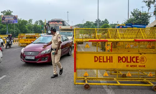 दिल्ली ट्रैफिक पुलिस ने 1 नवंबर से संशोधित ग्रैप नियमों के तहत वाहनों के प्रवेश पर प्रतिबंध की घोषणा की