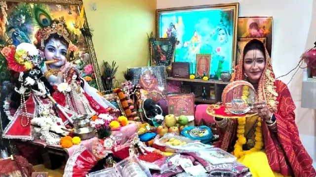 ठाकुरजी को माना पति, साध्वी इंदुलेखा ने कान्हा के दर्शन कर खोला करवाचौथ व्रत