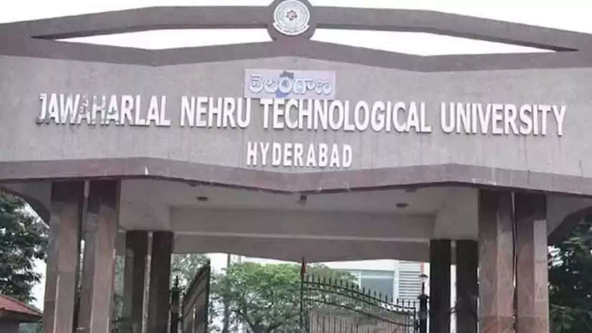 JNTUH के छात्रों ने उच्च न्यायालय से राहत के बावजूद निष्कासन जारी रखने का आरोप लगाया