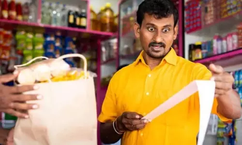 दिवाली से पहले महंगाई का बड़ा झटका, चीनी-बेसन से लेकर काजू-बादाम तक महंगे