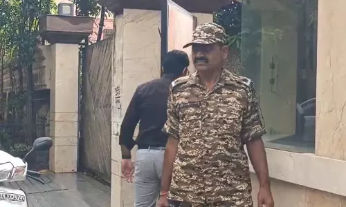 अनवर ढेबर के घर पहुंची ED टीम अनवर ढेबर के घर पहुंची ED टीम