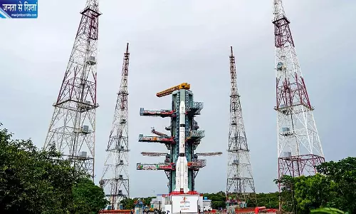 आज रात अंतरिक्ष में इतिहास रचने की तैयारी, ISRO के NVS-03 सैटेलाइट का काउंटडाउन शुरू