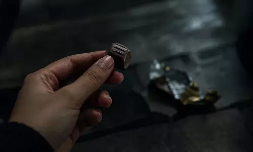 चॉकलेट के विवाद में खौफनाक कदम, 12 साल की बच्ची पर मासूम की हत्या का आरोप