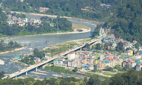 औद्योगिक कचरे के निपटान और जल प्रदूषण पर सिक्किम हाईकोर्ट ने दिए जांच के आदेश औद्योगिक कचरे के निपटान और जल प्रदूषण पर सिक्किम हाईकोर्ट ने दिए जांच के आदेश