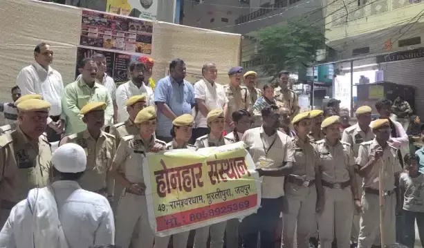 नशामुक्त समाज का संदेश लेकर सड़कों पर उतरी जयपुर पुलिस