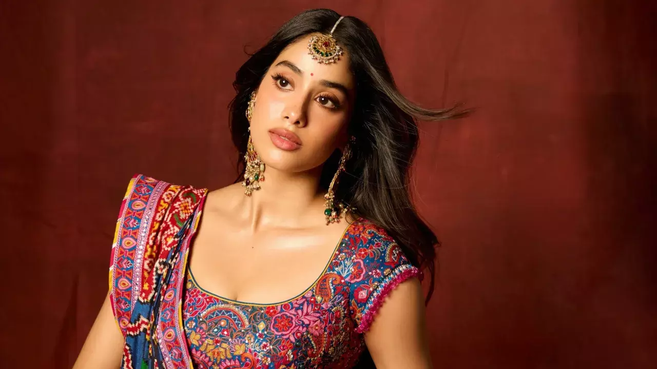 जान्हवी कपूर: पेड्डी किरदार से मिली खास पहचान जान्हवी कपूर: पेड्डी किरदार से मिली खास पहचान