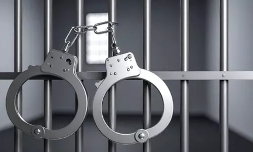 जम्मू-कश्मीर: पुलिस ने शोपियां में जेल से जुड़े आतंकी फंडिंग मॉड्यूल का भंडाफोड़ किया, 10 आरोपी गिरफ्तार