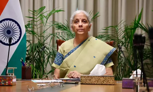 आईडीबीआई बैंक विनिवेश पर सियासी घमासान, वित्त मंत्री सीतारमण ने राहुल गांधी के आरोपों का किया पलटवार आईडीबीआई बैंक विनिवेश पर सियासी घमासान, वित्त मंत्री सीतारमण ने राहुल गांधी के आरोपों का किया पलटवार