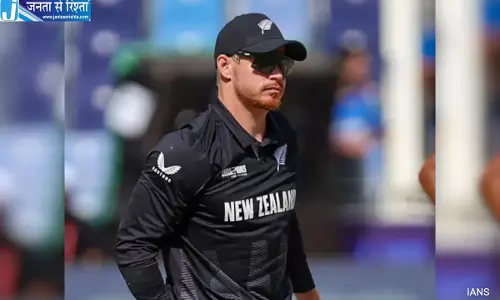 IND vs NZ: शतक जड़कर पवेलियन लौटे ग्लेन फिलिप्स, भारत को मिली सातवीं सफलता IND vs NZ: शतक जड़कर पवेलियन लौटे ग्लेन फिलिप्स, भारत को मिली सातवीं सफलता