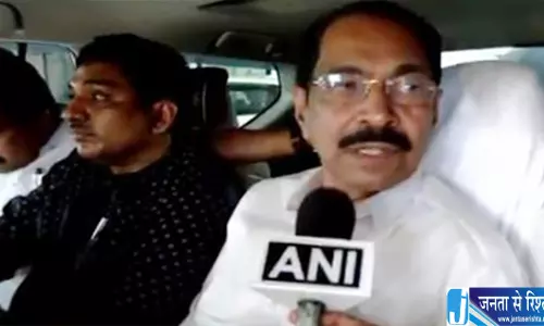 केरल में बिजली संकट गहराया, AC और इलेक्ट्रिक वाहनों से बढ़ी मांग केरल में बिजली संकट गहराया, AC और इलेक्ट्रिक वाहनों से बढ़ी मांग