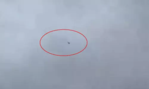 हेलीकॉप्टर से टूटा संपर्क, तलाश में जुटीं रेस्क्यू टीमें हेलीकॉप्टर से टूटा संपर्क, तलाश में जुटीं रेस्क्यू टीमें
