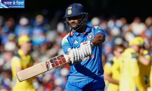 IND vs NZ: 86 रन पर भारत की आधी टीम पवेलियन लौटी, नीतीश रेड्डी भी आउट