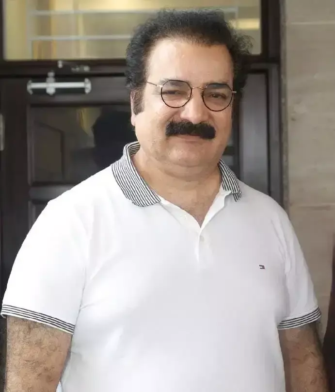 चालीस विला-कॉटेज की खरीद पर विवाद, खाचरियावास ने जांच की मांग उठाई चालीस विला-कॉटेज की खरीद पर विवाद, खाचरियावास ने जांच की मांग उठाई