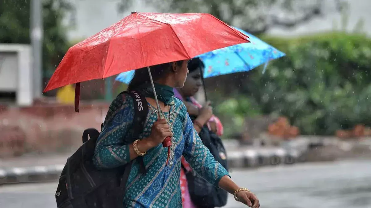 केरल मौसम अलर्ट: 2 नवंबर से भारी बारिश की संभावना, 4 ज़िले अलर्ट पर