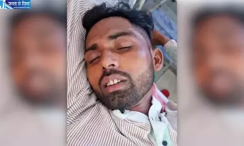 करवाचौथ पर चांद देखे बिना पत्नी ने खोला व्रत, नाराज पति ने खाया जहरीला पदार्थ, अस्पताल में भर्ती करवाचौथ पर चांद देखे बिना पत्नी ने खोला व्रत, नाराज पति ने खाया जहरीला पदार्थ, अस्पताल में भर्ती