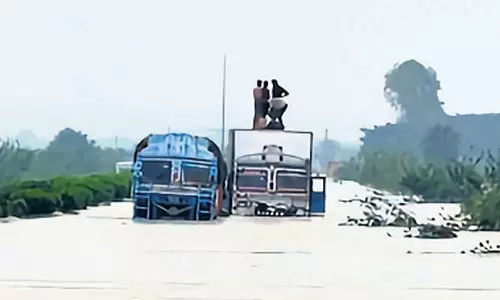 चक्रवात अर्नब का कहर: ओडिशा-आंध्र हाईवे बंद