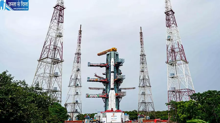 आज रात अंतरिक्ष में इतिहास रचने की तैयारी, ISRO के NVS-03 सैटेलाइट का काउंटडाउन शुरू आज रात अंतरिक्ष में इतिहास रचने की तैयारी, ISRO के NVS-03 सैटेलाइट का काउंटडाउन शुरू