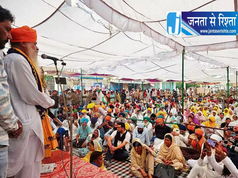 मानसा में तनाव, परिजनों ने शवों का अंतिम संस्कार करने से किया इनकार मानसा में तनाव, परिजनों ने शवों का अंतिम संस्कार करने से किया इनकार