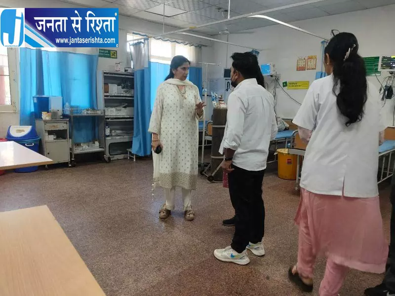 यमुनानगर के सरकारी अस्पतालों में चलाया गया स्वच्छता अभियान यमुनानगर के सरकारी अस्पतालों में चलाया गया स्वच्छता अभियान
