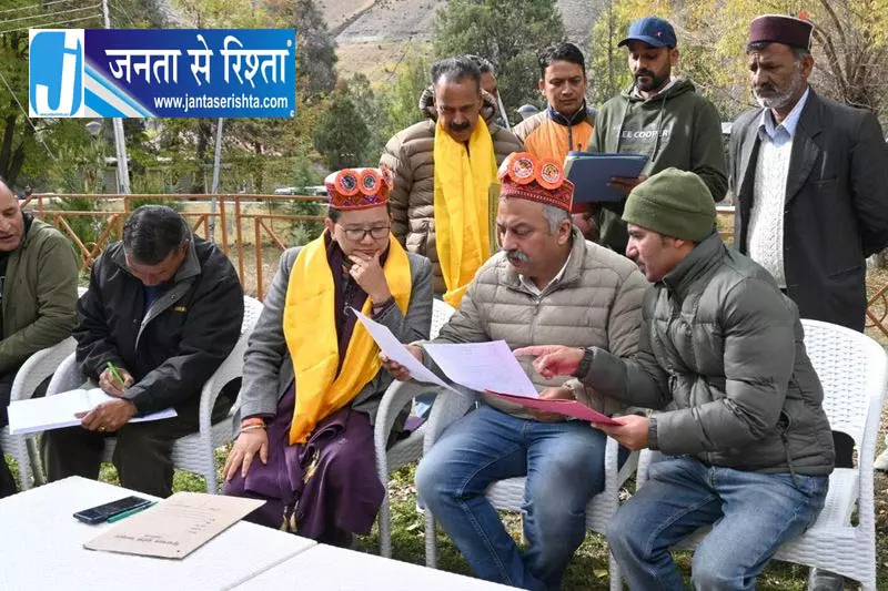 हिमाचल के शिक्षा मंत्री ने रणनीतिक सड़कों का मुद्दा उठाया हिमाचल के शिक्षा मंत्री ने रणनीतिक सड़कों का मुद्दा उठाया