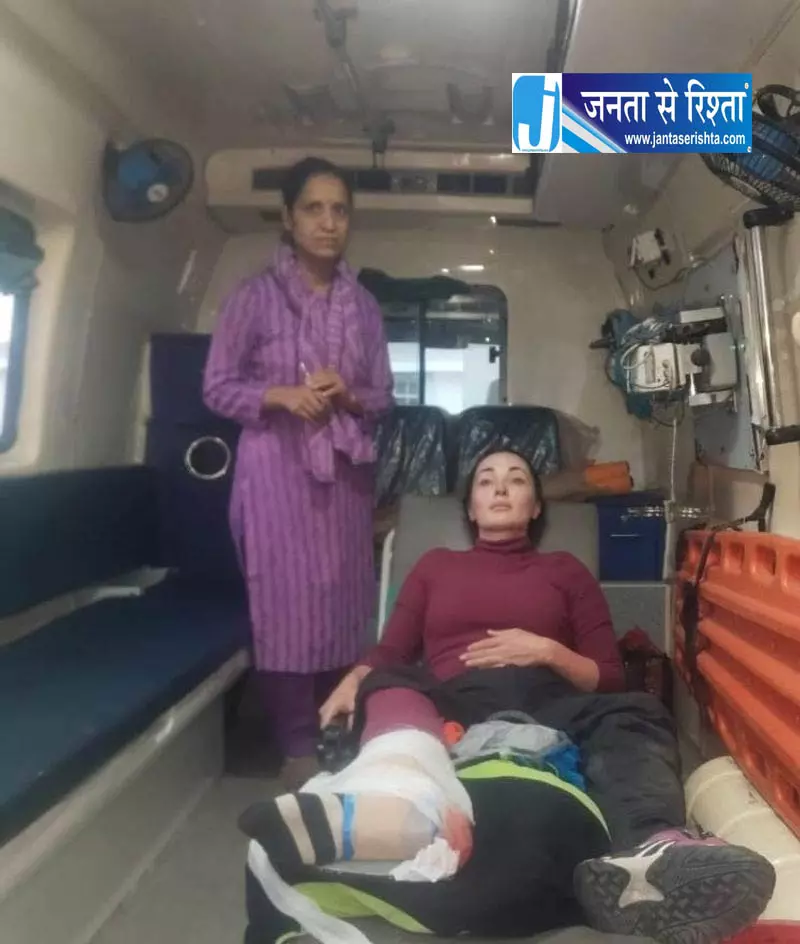 मंडी में पैराग्लाइडिंग के दौरान हादसा, रूसी पायलट घायल मंडी में पैराग्लाइडिंग के दौरान हादसा, रूसी पायलट घायल