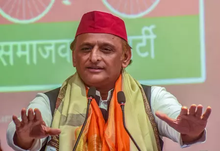 एमएलसी चुनाव में भाजपा की हार पर अखिलेश का तंज, बोले- धूमधाम मचाने वाले धड़ाम से गिर गए एमएलसी चुनाव में भाजपा की हार पर अखिलेश का तंज, बोले- धूमधाम मचाने वाले धड़ाम से गिर गए