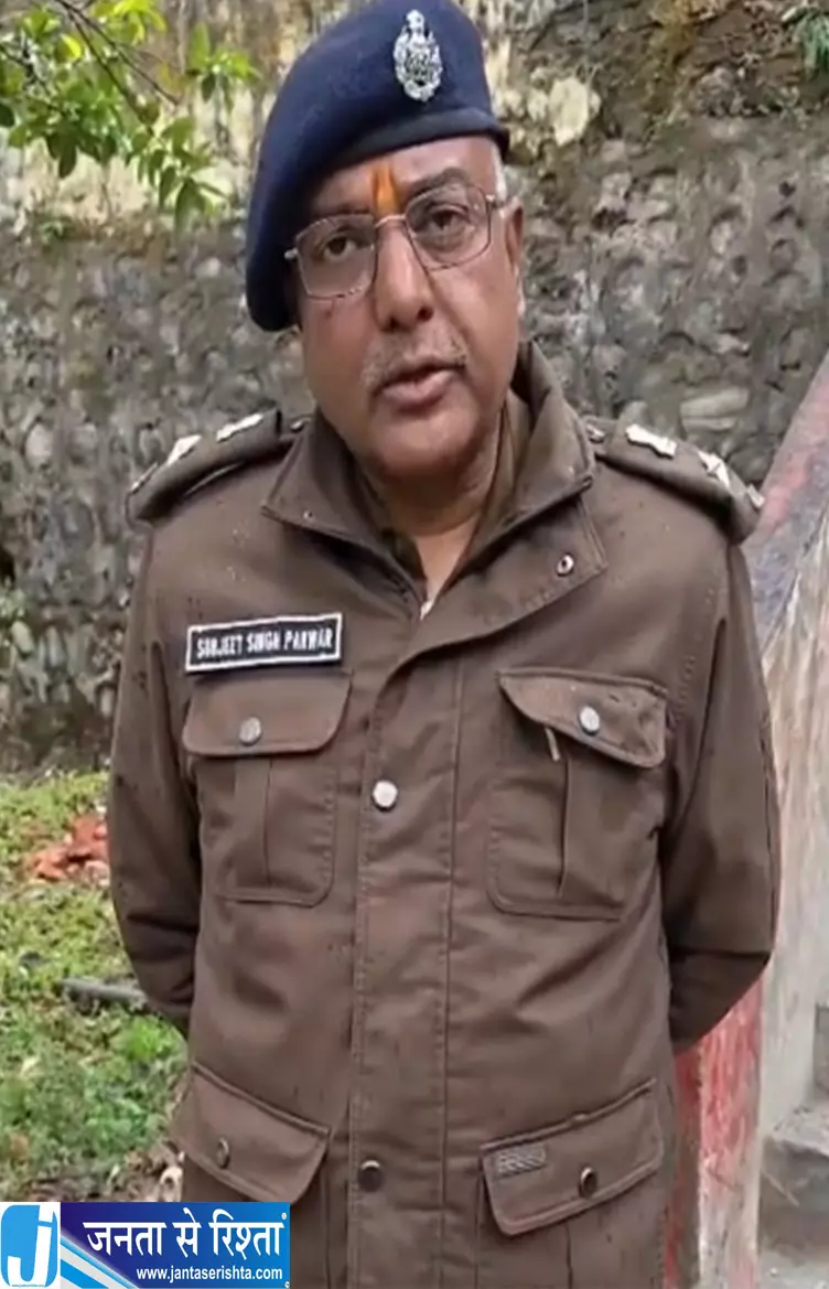 बदरीनाथ से लौट रहा हेलीकॉप्टर लापता, SP ने बताया रेस्क्यू का पूरा प्लान बदरीनाथ से लौट रहा हेलीकॉप्टर लापता, SP ने बताया रेस्क्यू का पूरा प्लान