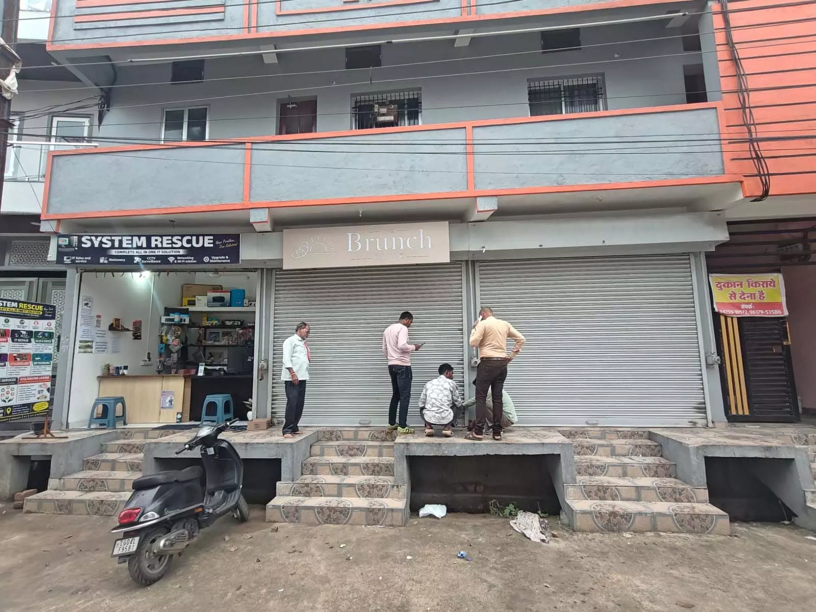 नगर निगम का बड़ा एक्शन, अवैध व्यावसायिक उपयोग पर दुकान सील नगर निगम का बड़ा एक्शन, अवैध व्यावसायिक उपयोग पर दुकान सील