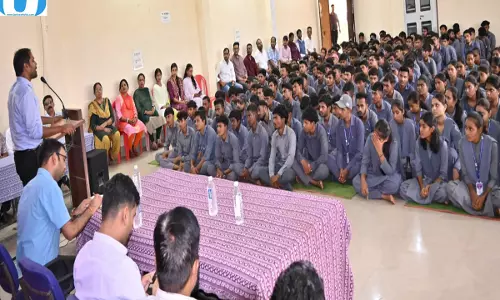 ITI के छात्रों को मिलेगा 5 दिन का AI प्रशिक्षण, कलेक्टर बोले- पढ़ाई के साथ हुनर भी जरूरी