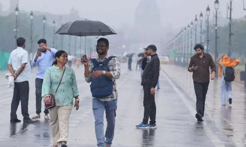 दिल्ली की हवा में सुधार, नमी भी बढ़ी