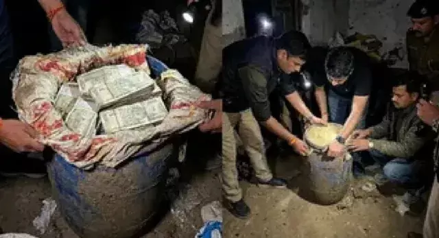 ‘महाकाल’ के घर से करोड़ों की नकदी मिलने की खबर, आयकर विभाग तक पहुंचा मामला