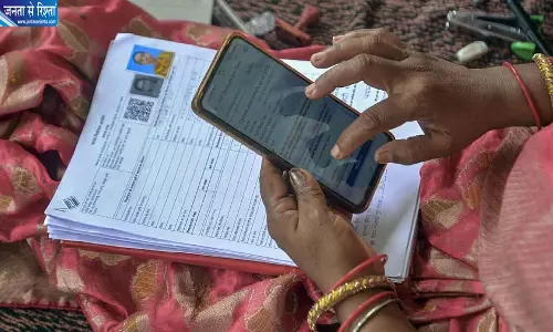 यूपी में वोटर लिस्ट की गड़बड़ी पर DM भी नपेंगे, चुनाव आयोग ने दी चेतावनी