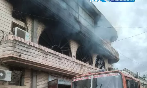 अंबाला में शर्ट फैक्ट्री में लगी भीषण आग अंबाला में शर्ट फैक्ट्री में लगी भीषण आग