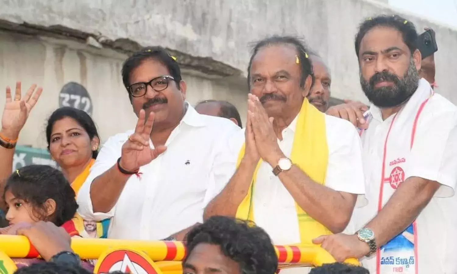 Andhra: ओंगोल में सांसद, विधायक का अभियान Andhra: ओंगोल में सांसद, विधायक का अभियान