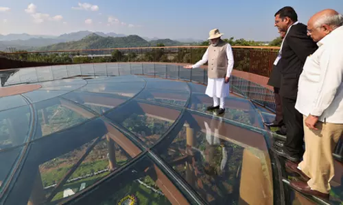 पीएम मोदी ने एकता नगर के रेन फॉरेस्ट और स्काईवॉक का अनुभव लेने का किया आह्वान पीएम मोदी ने एकता नगर के रेन फॉरेस्ट और स्काईवॉक का अनुभव लेने का किया आह्वान